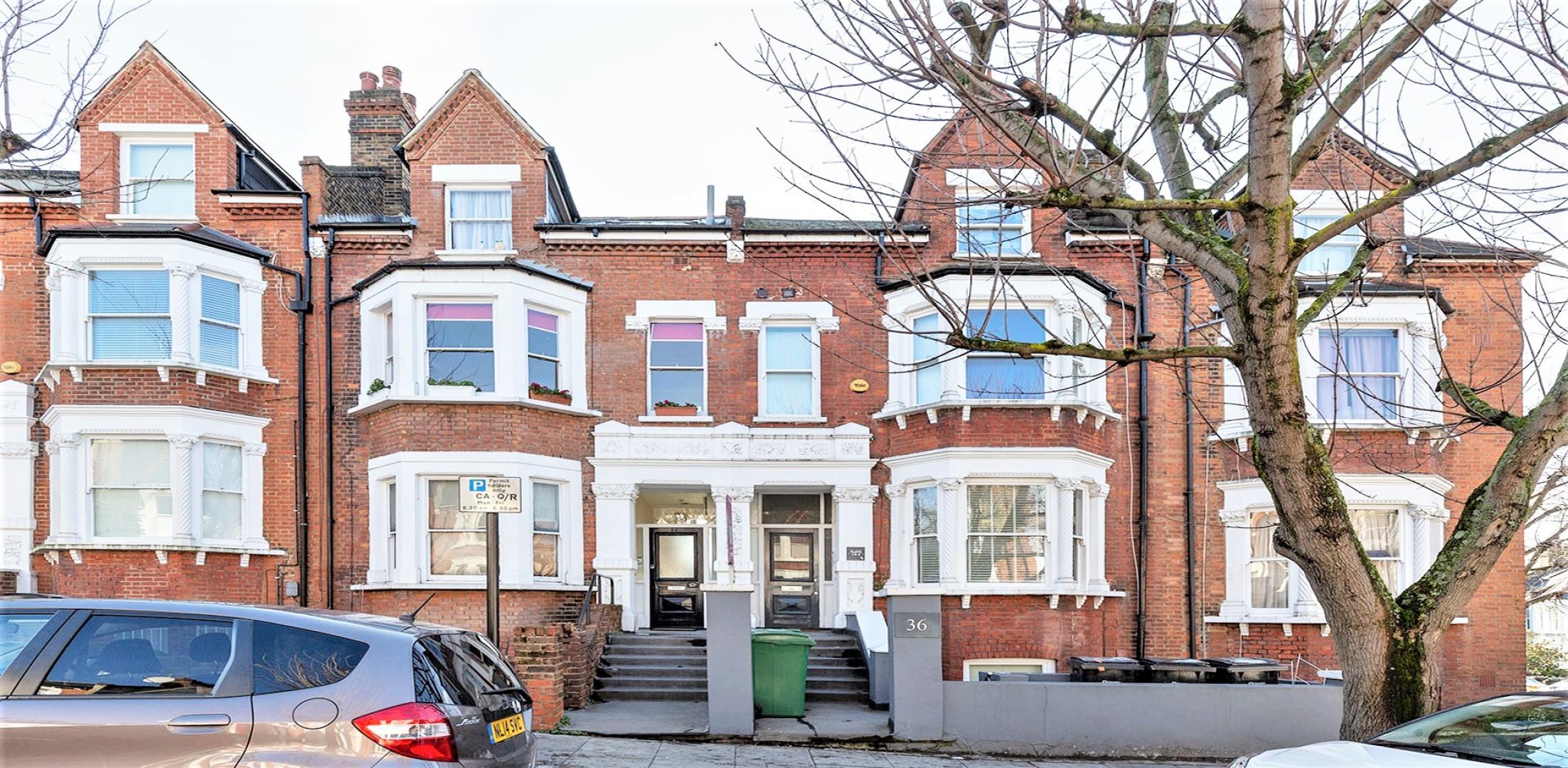 			WATER INCLUDED, Studio Apartment, 1 bath, 1 reception Apartment			 Sherriff Road, WEST HAMPSTEAD